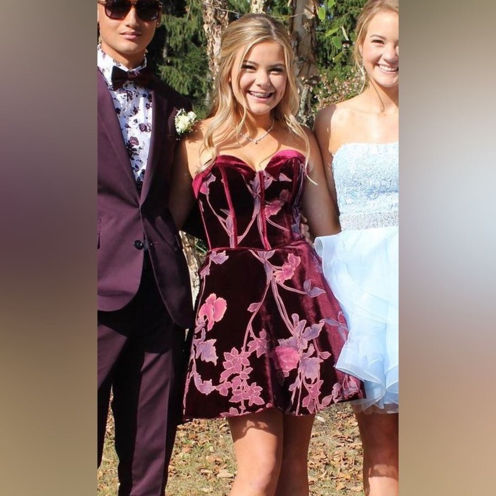 Strapless, Velvet, Maroon, Homecoming or Prom Dress!! Size 2! Worn Once